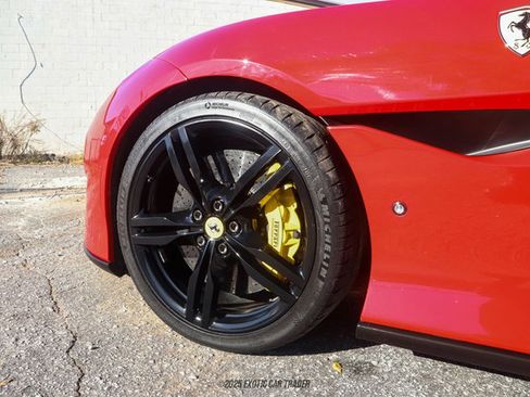 Used 2019 Ferrari Portofino image 52