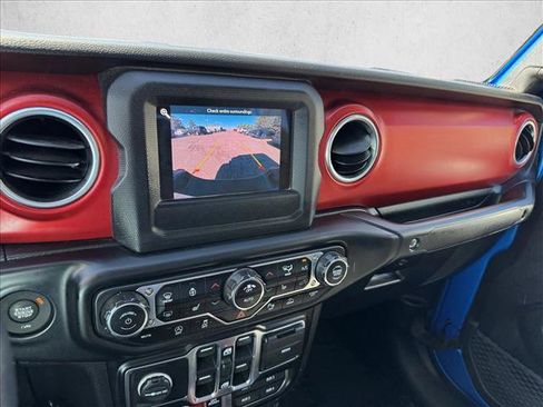 Used 2020 Jeep Gladiator Rubicon w/ LED Lighting Group AWD/4WD image 14