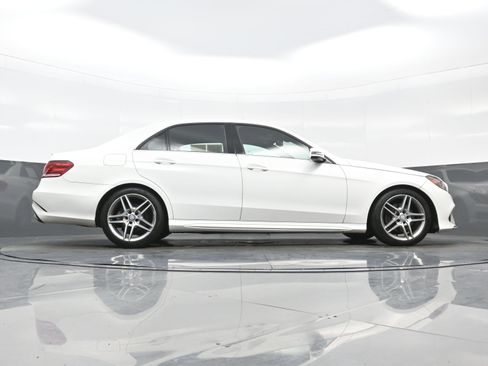 Used 2015 Mercedes-Benz E 350 4MATIC Sedan image 30
