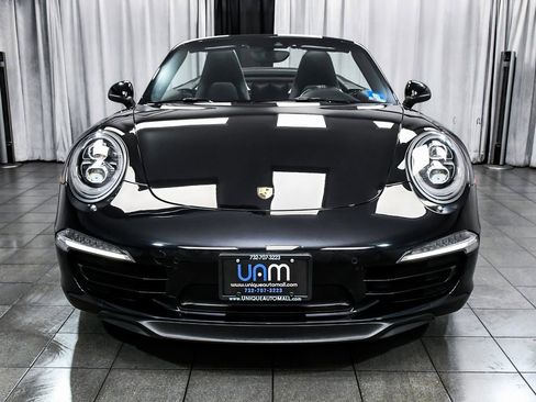 Used 2016 Porsche 911 Carrera 4 image 2