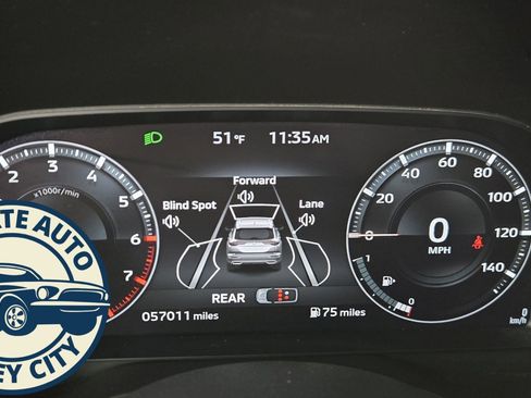 Used 2022 Mitsubishi Outlander SE image 11