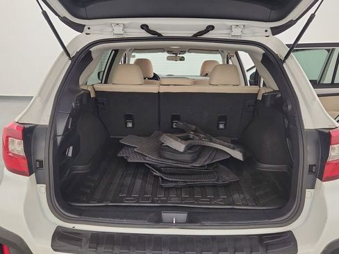 Used 2018 Subaru Outback 2.5i Premium image 21