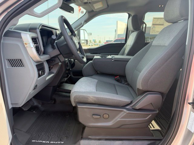 New 2027 Ford F250 XLT w/ XLT Premium Package AWD/4WD image 5