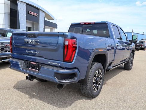 New 2026 GMC Sierra 3500 Denali Ultimate AWD/4WD image 3
