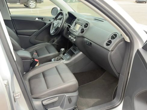Used 2014 Volkswagen Tiguan SE AWD/4WD image 11