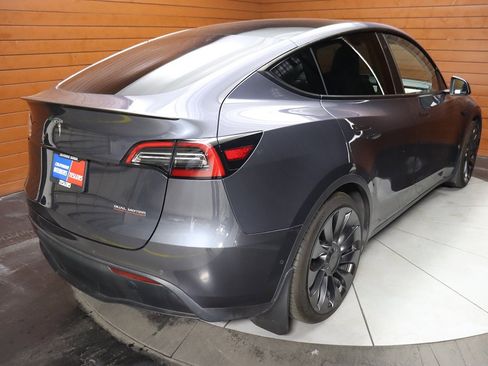 Used 2022 Tesla Model Y Performance image 20