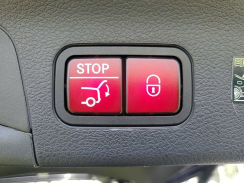 Used 2022 Mercedes-Benz GLS 450 4MATIC image 16