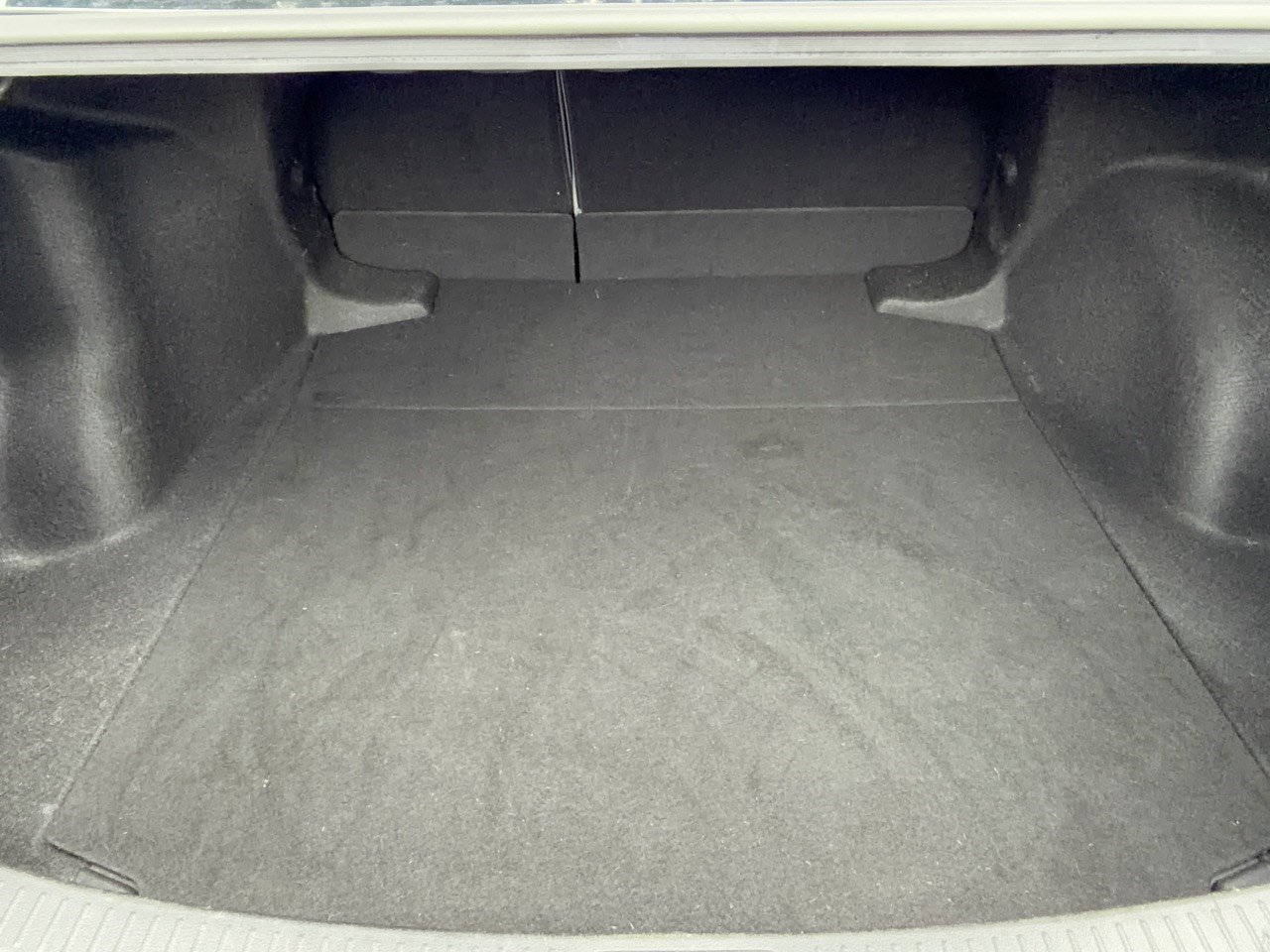 Certified 2024 Toyota Corolla LE FWD image 28
