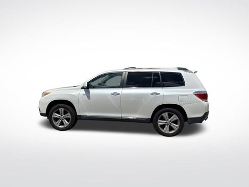 Used 2012 Toyota Highlander Limited w/ Tow Pkg FWD image 8