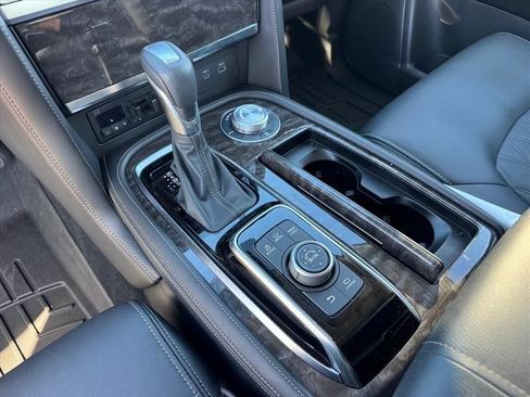 Used 2024 Nissan Armada Platinum w/ Captain's Chairs Package AWD/4WD image 22