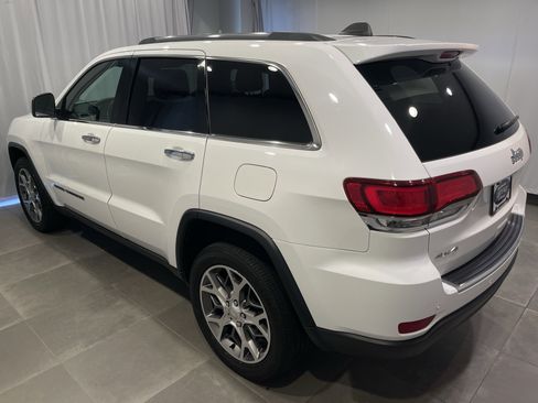 Used 2021 Jeep Grand Cherokee Limited AWD/4WD image 4