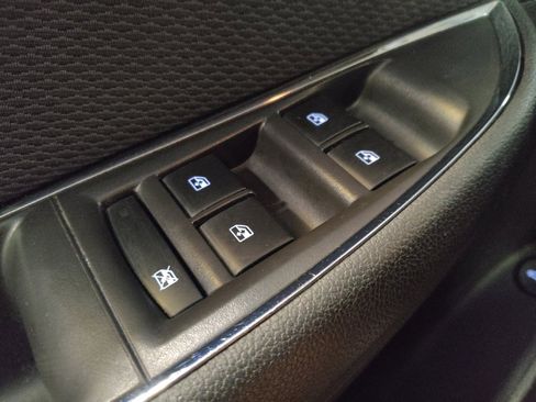 Used 2018 Chevrolet Cruze LT image 27