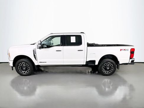 Used 2024 Ford F250 Platinum AWD/4WD image 5