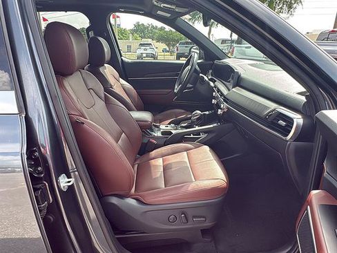 Used 2024 Kia Telluride SX FWD image 13