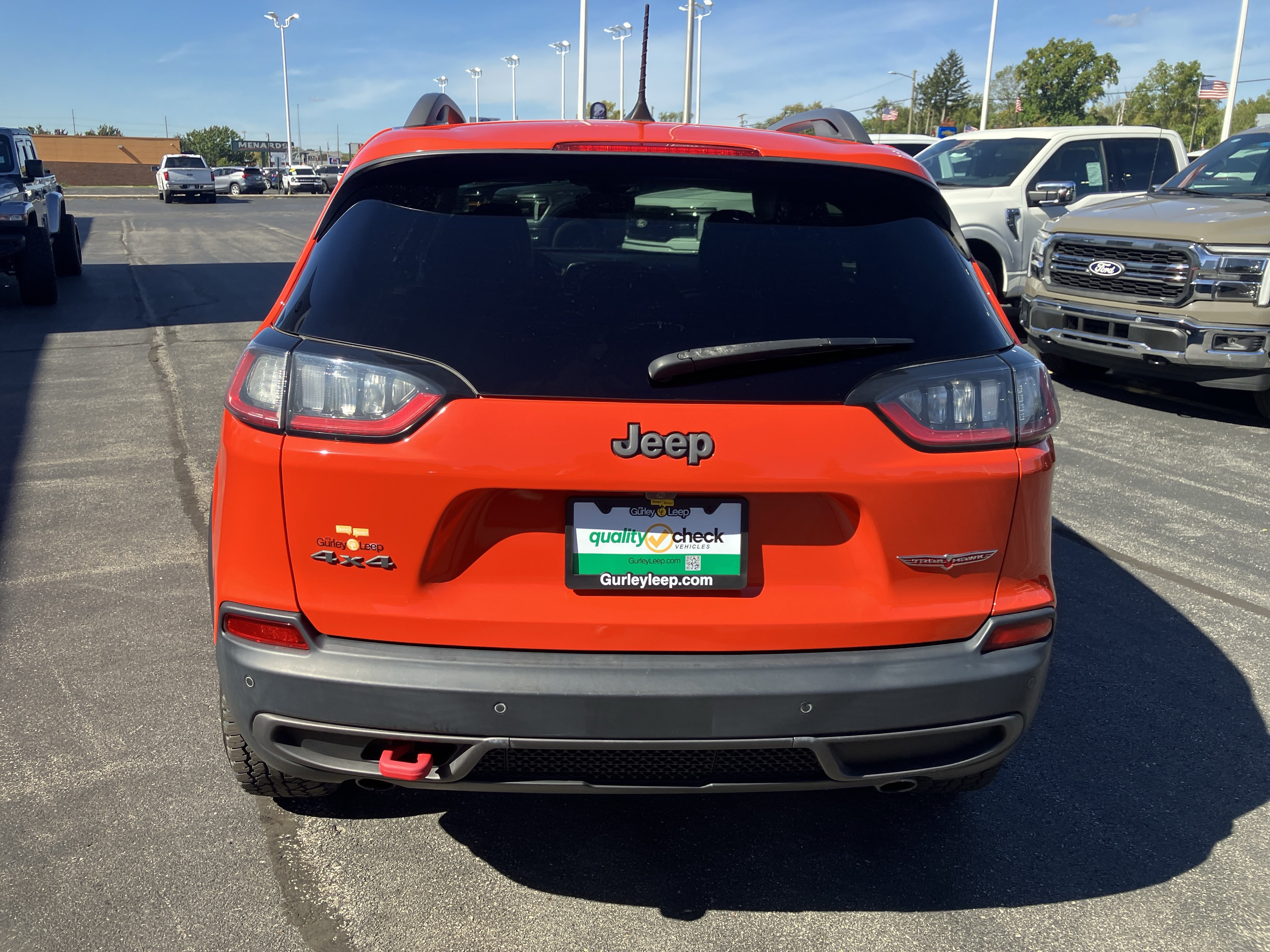 Used 2021 Jeep Cherokee Trailhawk AWD/4WD image 6