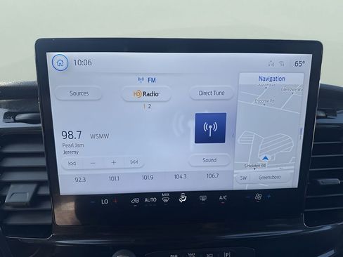 Used 2024 Ford Transit 350 XLT image 17