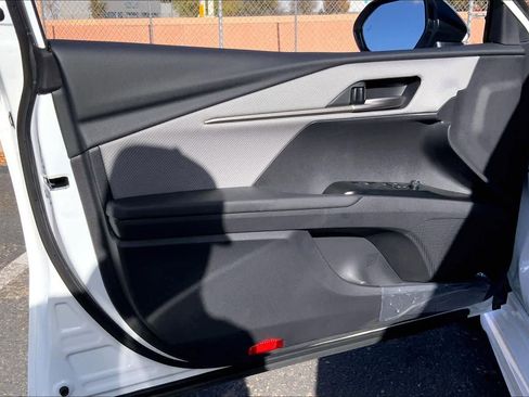 Certified 2026 Toyota Camry SE image 18