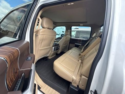 Used 2018 Ford F150 Lariat w/ Equipment Group 502A Luxury AWD/4WD image 6