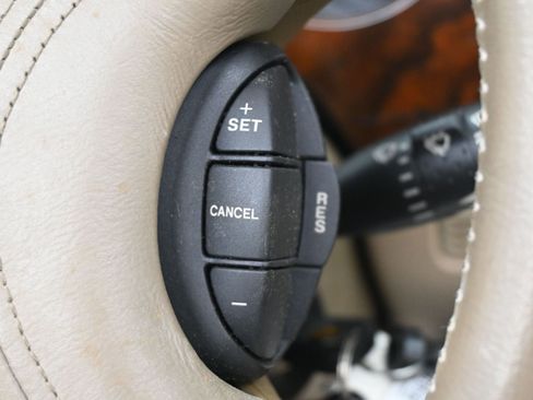 Used 1998 Jaguar XK8 Convertible image 23