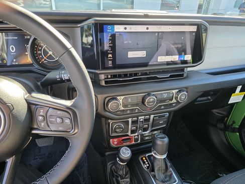 New 2026 Jeep Gladiator Willys image 9