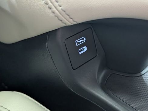 New 2026 Honda HR-V EX-L image 21