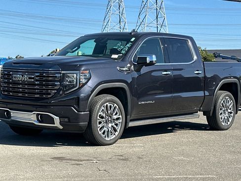 Used 2023 GMC Sierra 1500 Denali Ultimate image 8