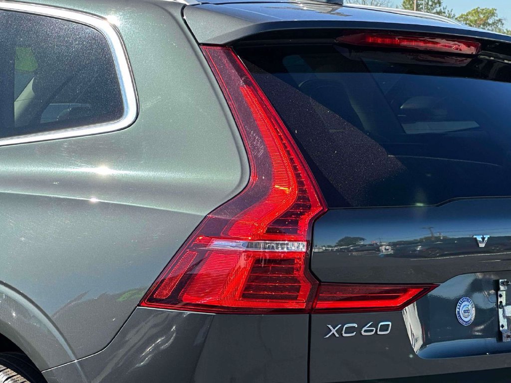 Used 2020 Volvo XC60 T5 Inscription AWD/4WD image 9