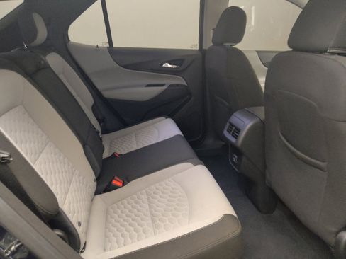 Used 2020 Chevrolet Equinox LS w/ LPO, Cargo Package FWD image 19