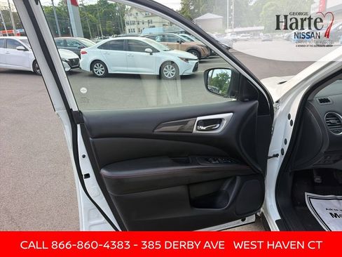 Used 2019 Nissan Pathfinder SV w/ Rock Creek Edition AWD/4WD image 8