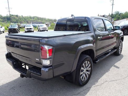 Used 2020 Toyota Tacoma Limited AWD/4WD image 6