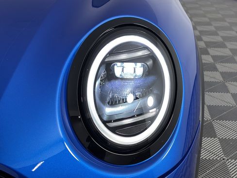 Used 2025 MINI Cooper S FWD image 12