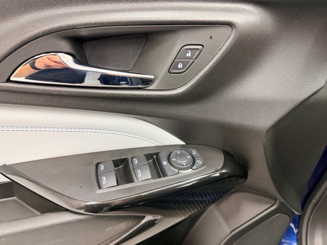 Certified 2024 Chevrolet Trax LT w/ Sunroof Package FWD image 19