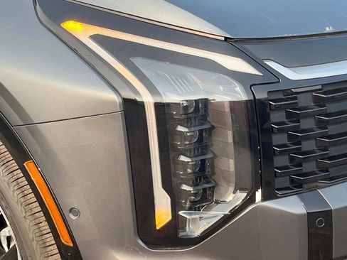 New 2026 Kia Sportage SX Prestige AWD/4WD image 9