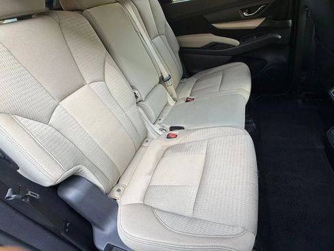 Used 2019 Subaru Ascent Premium AWD/4WD image 25