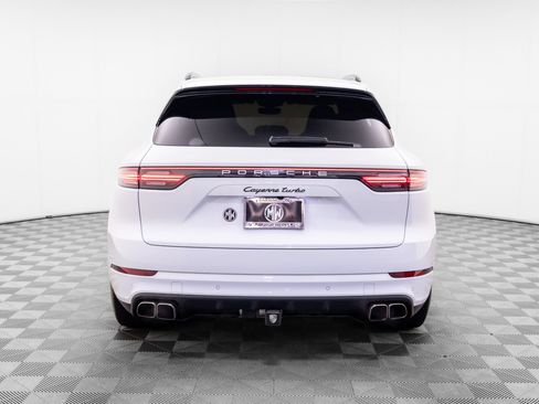 Certified 2023 Porsche Cayenne Turbo AWD/4WD image 10