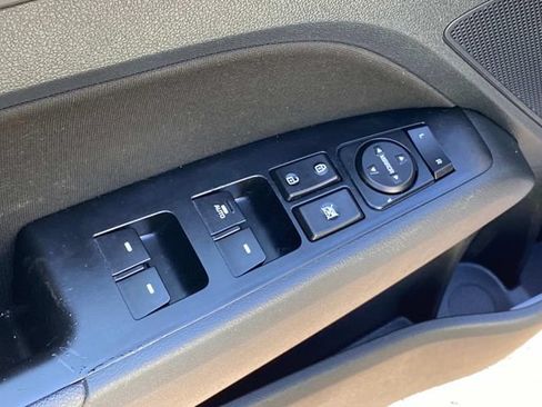 Used 2018 Hyundai Elantra Value Edition FWD image 13
