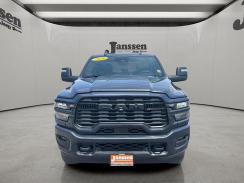 Used 2026 RAM 2500 Big Horn AWD/4WD image 7