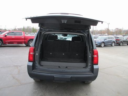 Used 2019 Chevrolet Tahoe LT w/ LT Signature Package image 5