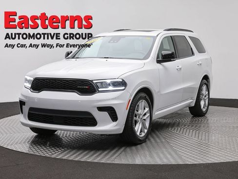 Used 2024 Dodge Durango GT RWD image 1