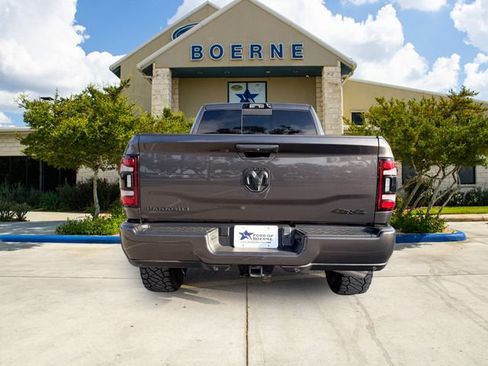 Used 2024 RAM 2500 Laramie w/ Night Edition AWD/4WD image 4