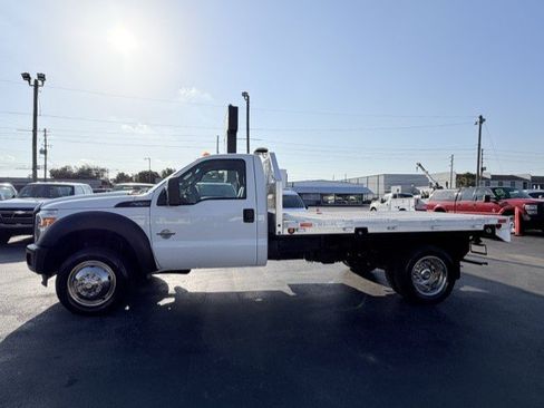 Used 2013 Ford F550 4x4 Regular Cab Super Duty w/ High Capacity Trailer Tow Pkg image 9