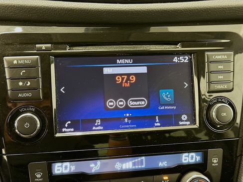 Used 2019 Nissan Rogue SV AWD/4WD image 21