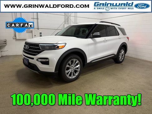 Certified 2023 Ford Explorer XLT w/ Equipment Group 202A AWD/4WD image 1