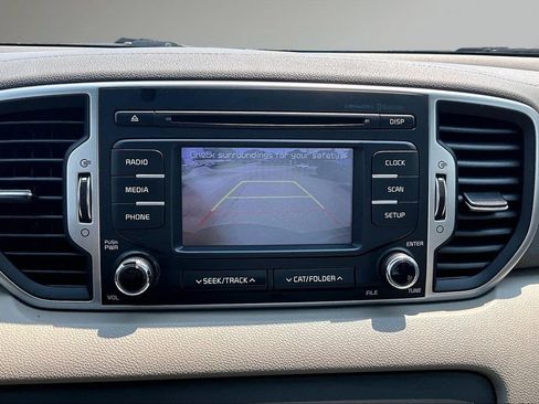 Used 2019 Kia Sportage LX AWD/4WD image 14