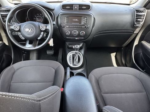 Used 2018 Kia Soul FWD image 9