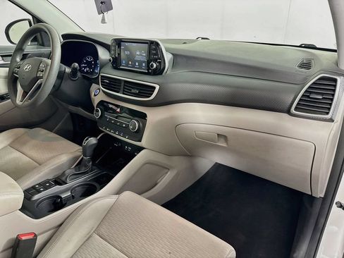 Used 2019 Hyundai Tucson Value FWD image 34