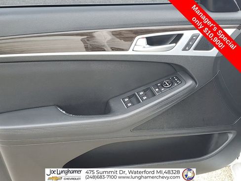Used 2017 Genesis G80 3.8 AWD/4WD image 23
