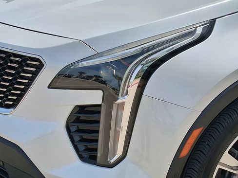 Certified 2022 Cadillac XT4 Premium Luxury w/ Enhanced Visibility Package FWD image 7