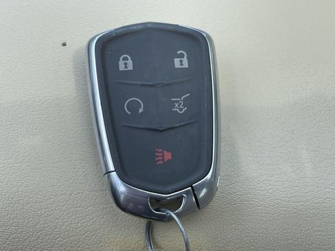 Used 2018 Cadillac XT5 Premium Luxury FWD image 28