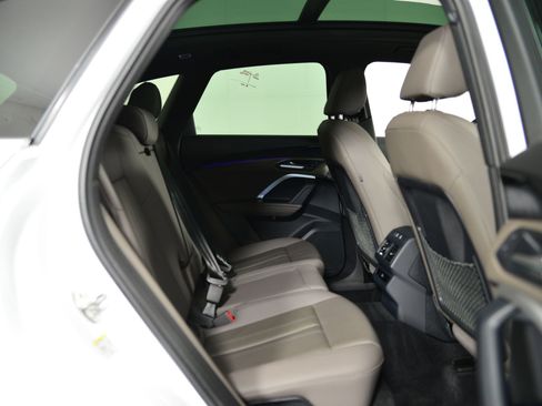 Certified 2025 Audi Q5 Premium w/ Convenience Package image 21